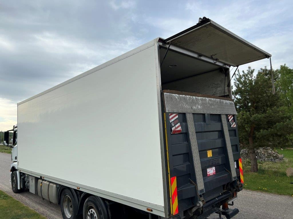 8,4 mtr glasfiber kasse - Xarios 500 - Kėbulas - furgonas: foto 3 8,4 mtr glasfiber kasse - Xarios 500 - Kėbulas - furgonas: foto 3