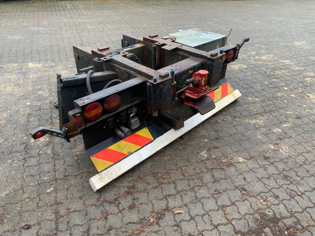 HMF 20,5 T-M kran konsol med træktravers - Kėbulas ir išorė - Sunkvežimis: foto 1 HMF 20,5 T-M kran konsol med træktravers - Kėbulas ir išorė - Sunkvežimis: foto 1