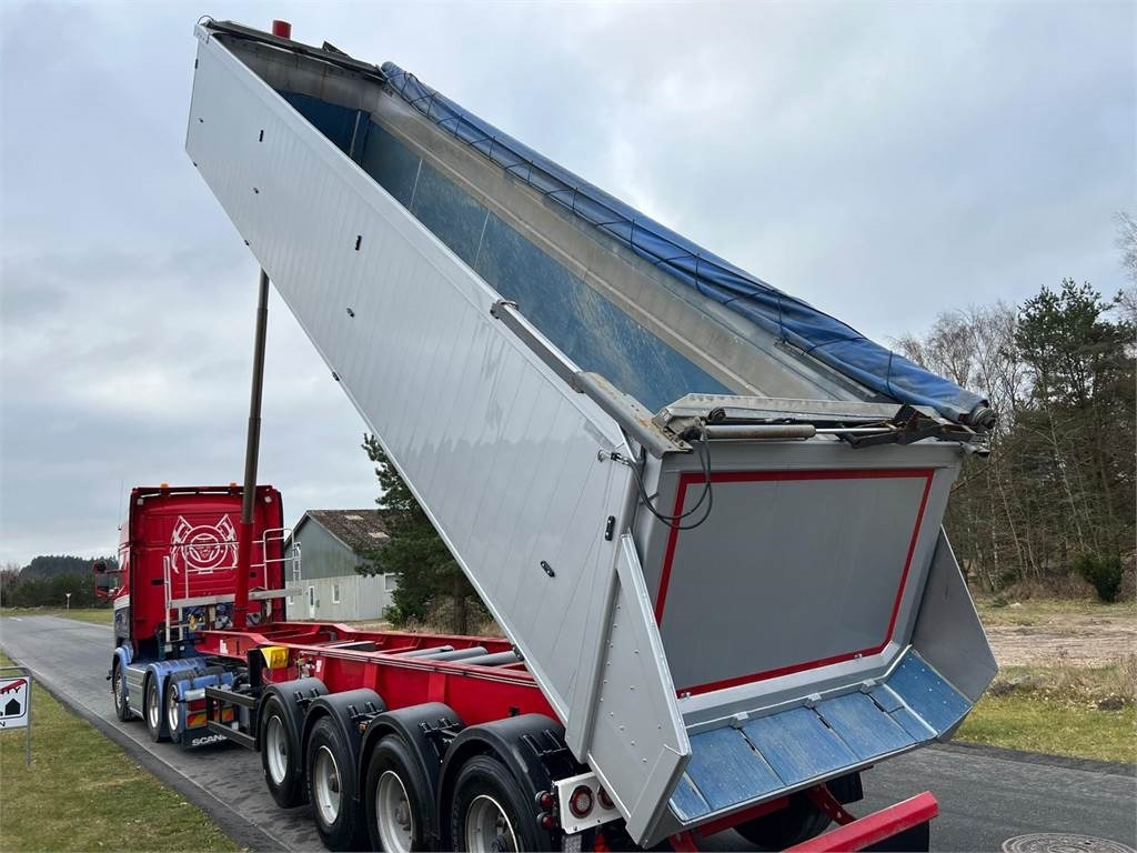 Langendorf 36 m3 4 akslet SKA 36 alu tiptrailer - Savivartis puspriekabė: foto 3 Langendorf 36 m3 4 akslet SKA 36 alu tiptrailer - Savivartis puspriekabė: foto 3