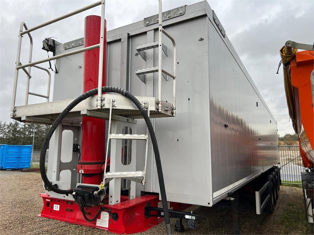 Langendorf SKA36 60m3 alu kasse med plastindlæg - Savivartis puspriekabė: foto 5 Langendorf SKA36 60m3 alu kasse med plastindlæg - Savivartis puspriekabė: foto 5