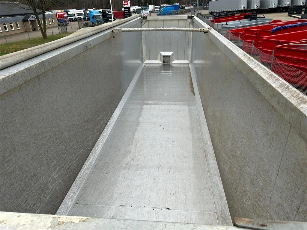 MTDK TK400 - 60m3 alu kasse - Savivartis puspriekabė: foto 4 MTDK TK400 - 60m3 alu kasse - Savivartis puspriekabė: foto 4