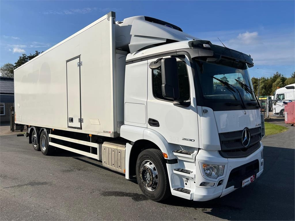 Mercedes-Benz Actros 2530 L 6x2*4 - Refrižeratorius sunkvežimis: foto 2 Mercedes-Benz Actros 2530 L 6x2*4 - Refrižeratorius sunkvežimis: foto 2