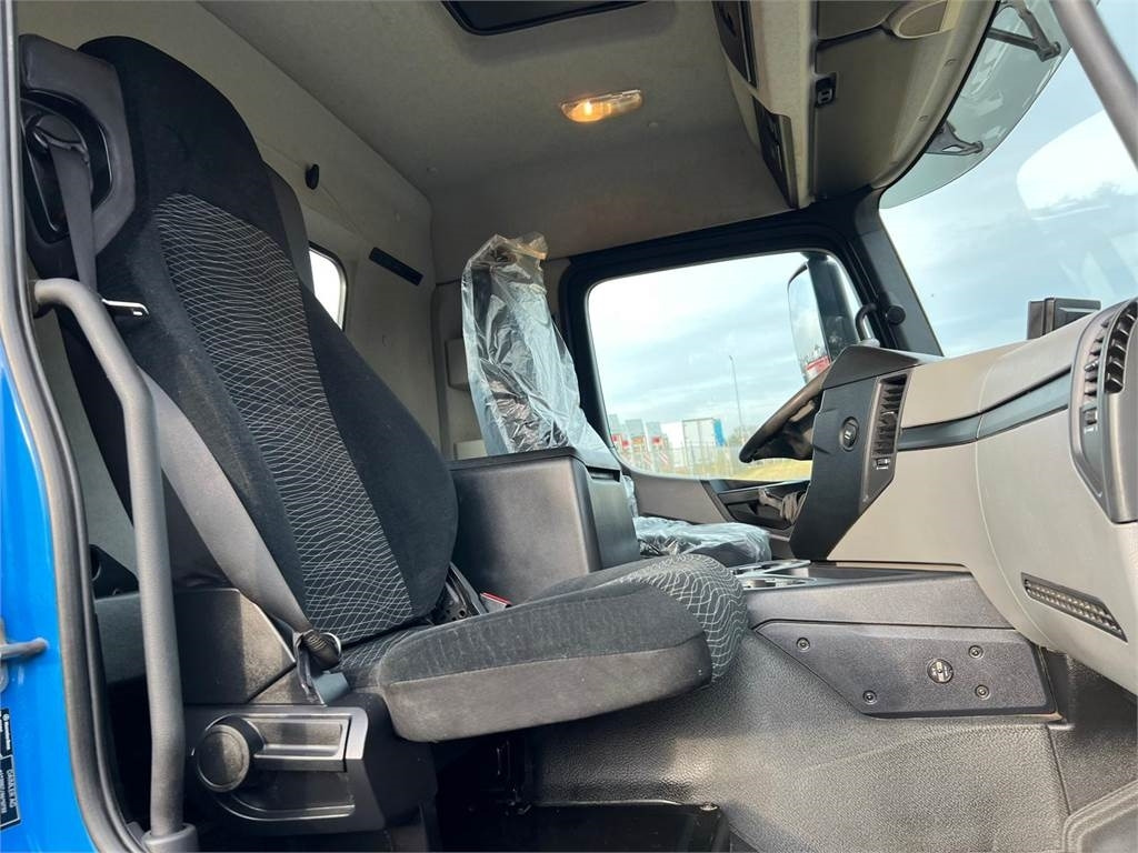 Mercedes-Benz Antos 2546 L - Nuožulnaus pakėlimo ant platformos sunkvežimis: foto 4 Mercedes-Benz Antos 2546 L - Nuožulnaus pakėlimo ant platformos sunkvežimis: foto 4