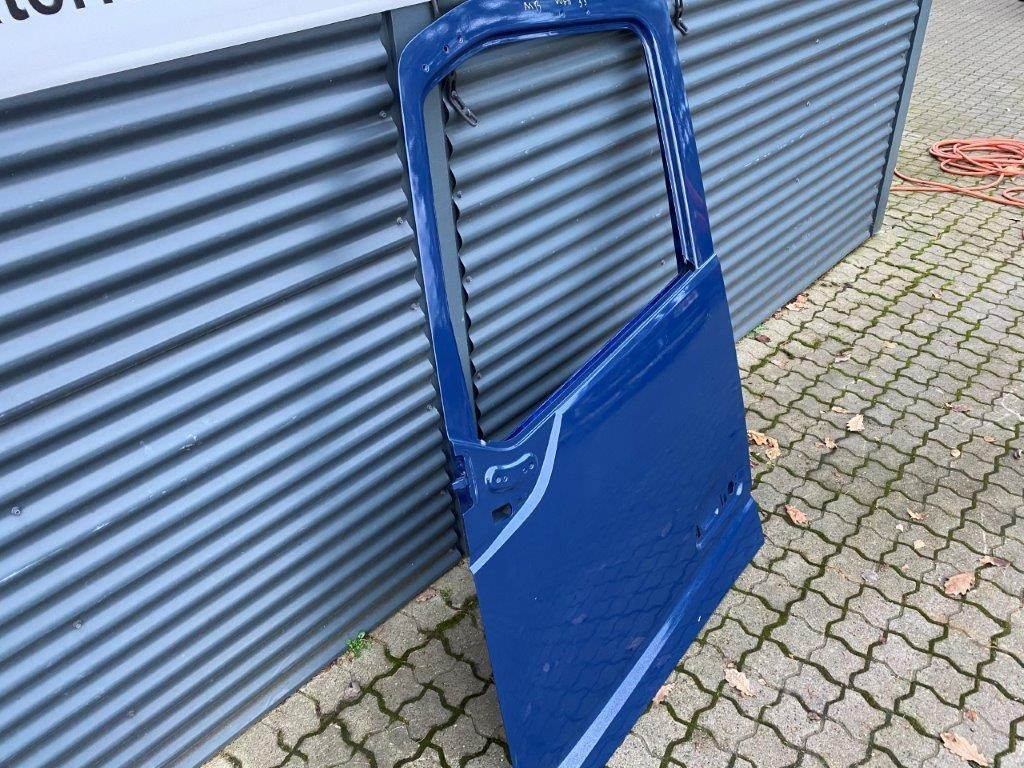 Mercedes-Benz Førerdør Mercedes Actros (Ny model) - Durys ir dalys - Sunkvežimis: foto 3 Mercedes-Benz Førerdør Mercedes Actros (Ny model) - Durys ir dalys - Sunkvežimis: foto 3