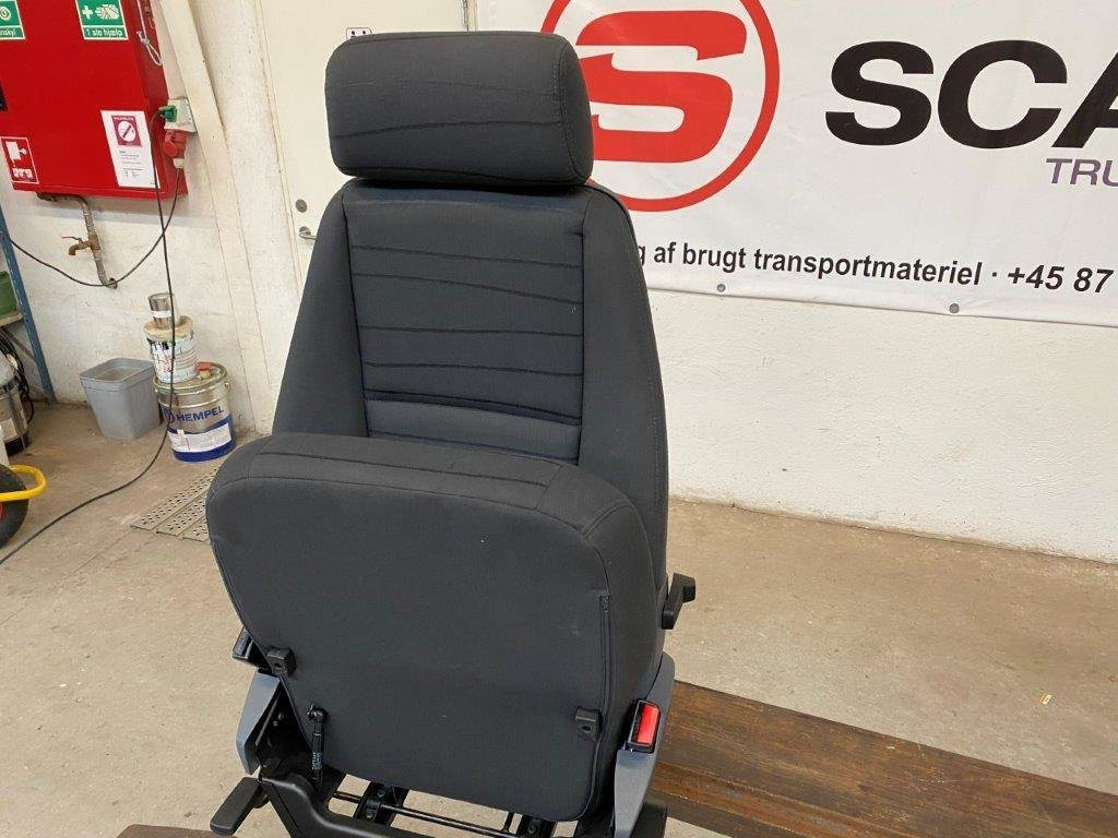 Scania Passagersæde u-luft - Kabina - Sunkvežimis: foto 3 Scania Passagersæde u-luft - Kabina - Sunkvežimis: foto 3