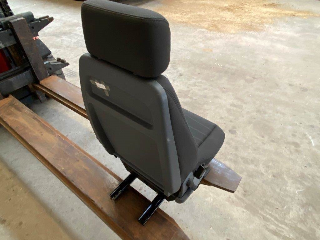 Scania Passagersæde u-luft - Kabina - Sunkvežimis: foto 4 Scania Passagersæde u-luft - Kabina - Sunkvežimis: foto 4