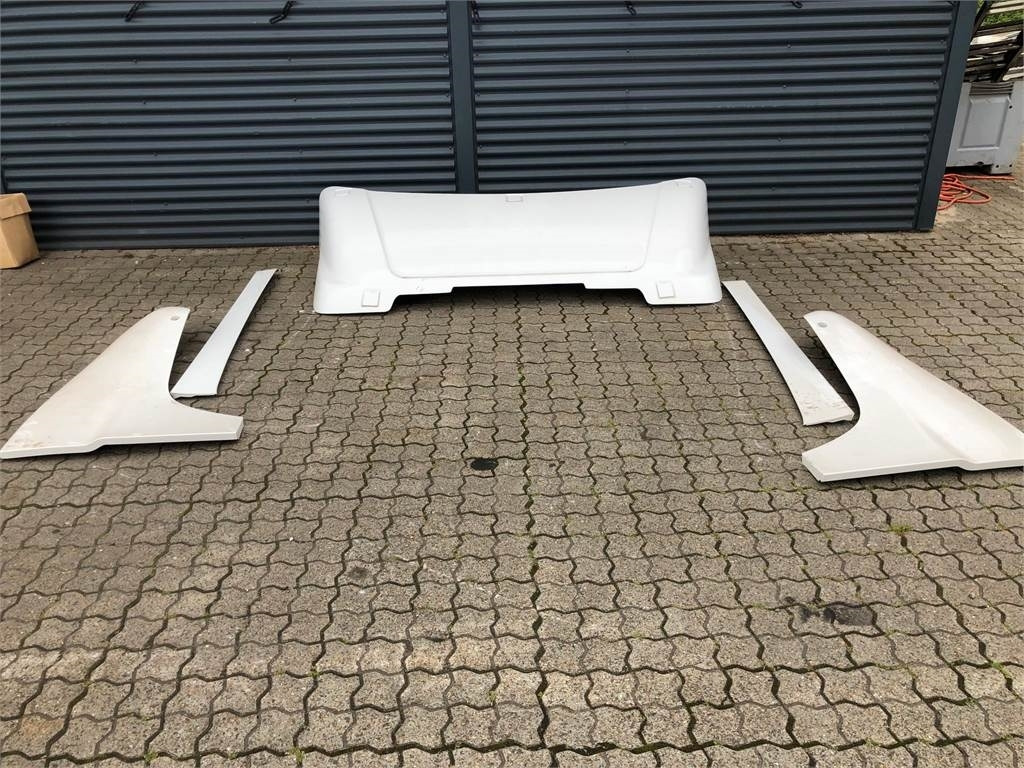 Scania Spoilersæt CR19 Highline  - Aerodinamika/ Spoileris - Sunkvežimis: foto 3 Scania Spoilersæt CR19 Highline  - Aerodinamika/ Spoileris - Sunkvežimis: foto 3