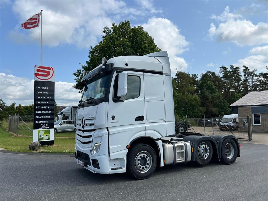 Mercedes-Benz Actros 2548 LS - Vilkikas: foto 1 Mercedes-Benz Actros 2548 LS - Vilkikas: foto 1