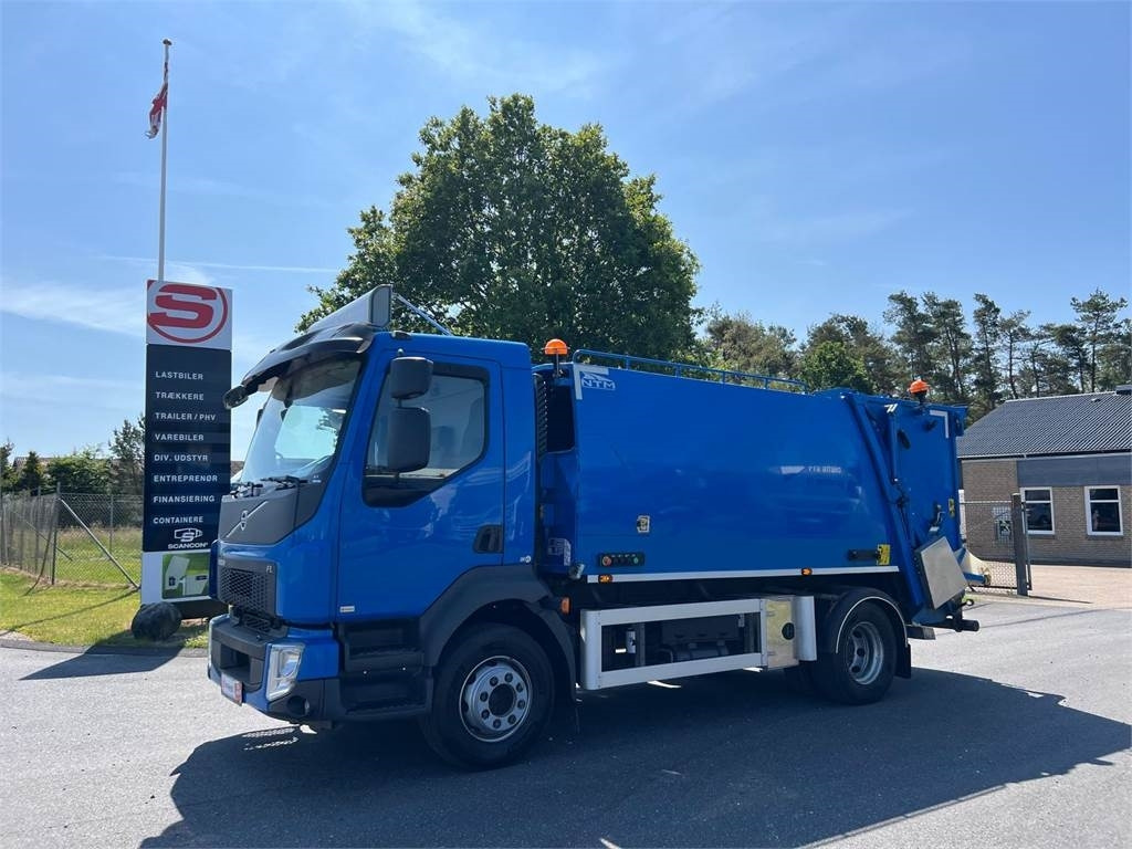 Volvo FL 240 (12 ton) NTM 9,7m3 - Šiukšliavežis: foto 1 Volvo FL 240 (12 ton) NTM 9,7m3 - Šiukšliavežis: foto 1