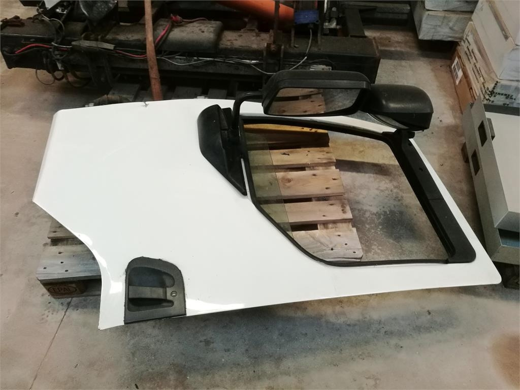 Volvo Fører dør til Volvo FE - Durys ir dalys - Sunkvežimis: foto 2 Volvo Fører dør til Volvo FE - Durys ir dalys - Sunkvežimis: foto 2