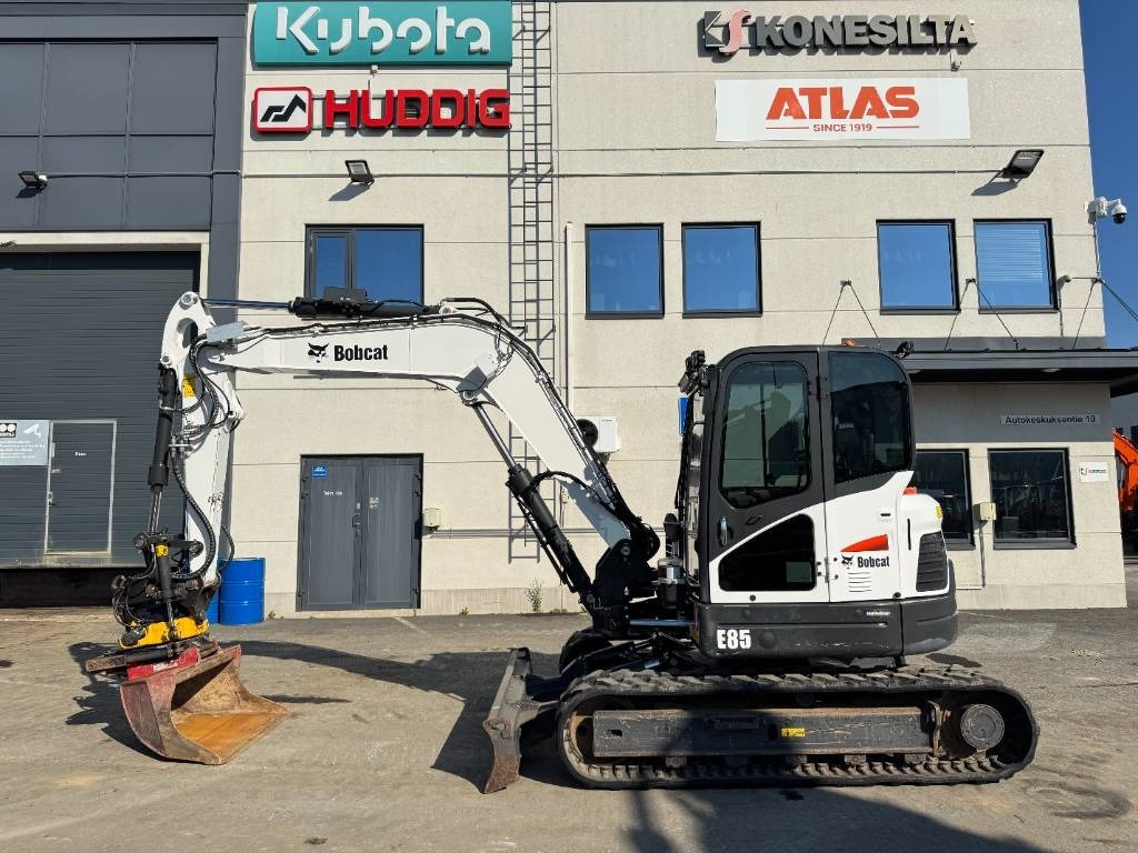 Bobcat E85 PYÖRITTÄJÄLLÄ - Mini ekskavatorius: foto 1 Bobcat E85 PYÖRITTÄJÄLLÄ - Mini ekskavatorius: foto 1