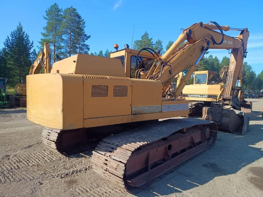 Fiat-Hitachi FH200T 2-KAUHAA - Vikšrinis ekskavatorius: foto 4 Fiat-Hitachi FH200T 2-KAUHAA - Vikšrinis ekskavatorius: foto 4