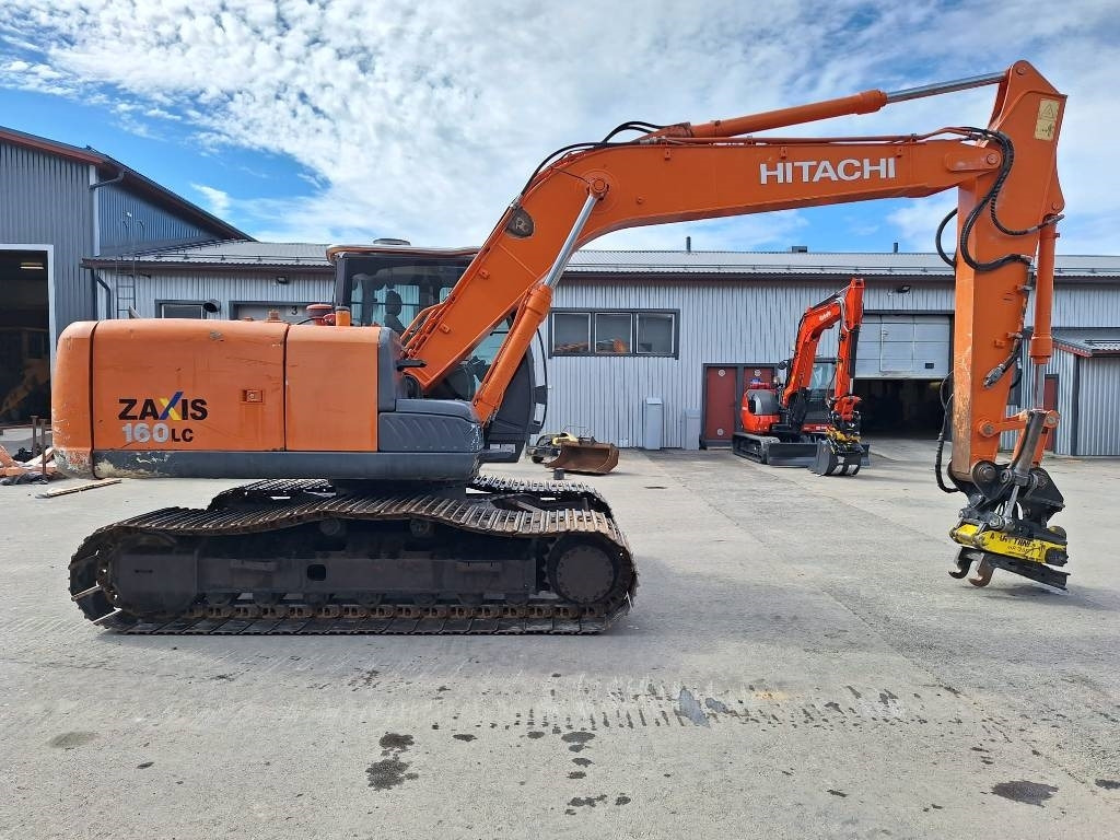 Hitachi MYYTY! SOLD! ZX160LC-3 - Vikšrinis ekskavatorius: foto 5 Hitachi MYYTY! SOLD! ZX160LC-3 - Vikšrinis ekskavatorius: foto 5