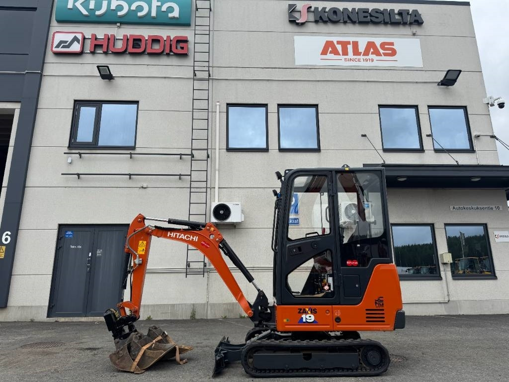 Hitachi ZX 19-6 CR - Mini ekskavatorius: foto 1 Hitachi ZX 19-6 CR - Mini ekskavatorius: foto 1