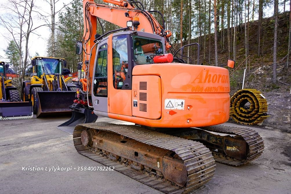 Hitachi ZX135US VÄHÄN AJETTU - Vikšrinis ekskavatorius: foto 4 Hitachi ZX135US VÄHÄN AJETTU - Vikšrinis ekskavatorius: foto 4