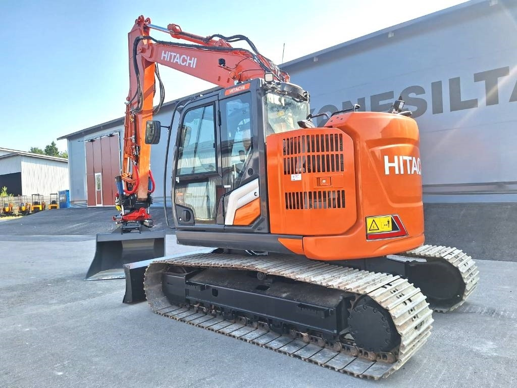 Hitachi ZX135USBL-7 PYÖRITTÄJÄ+PIHDIT - Vikšrinis ekskavatorius: foto 2 Hitachi ZX135USBL-7 PYÖRITTÄJÄ+PIHDIT - Vikšrinis ekskavatorius: foto 2