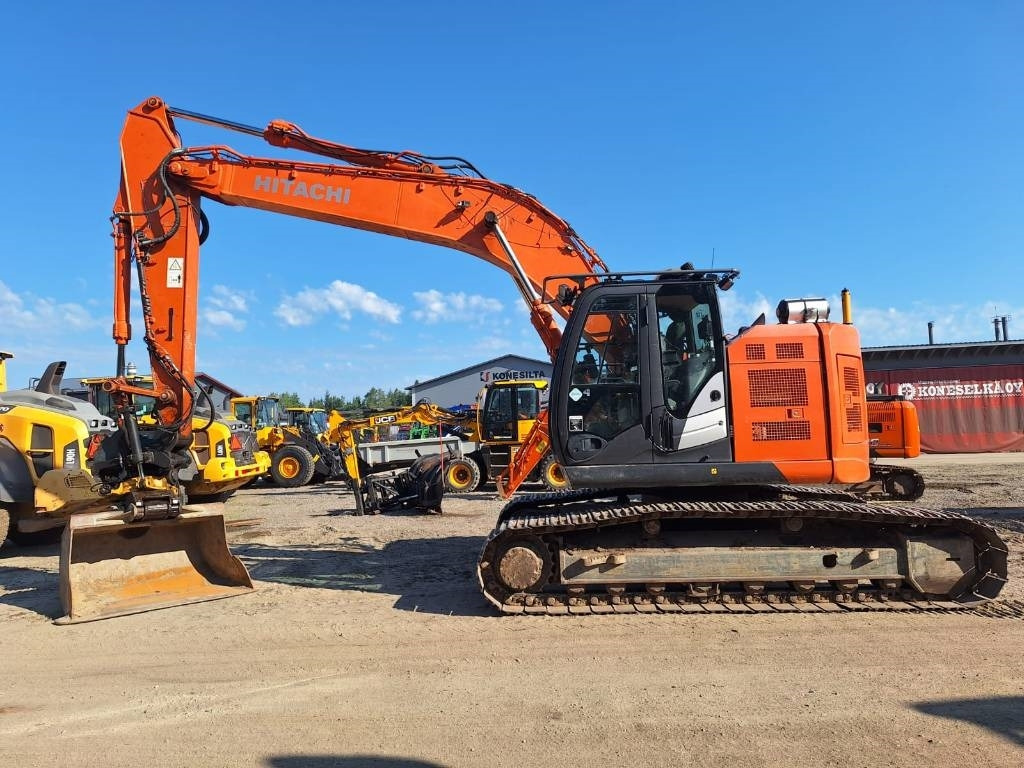 Hitachi ZX225USLC-5 - Vikšrinis ekskavatorius: foto 1 Hitachi ZX225USLC-5 - Vikšrinis ekskavatorius: foto 1