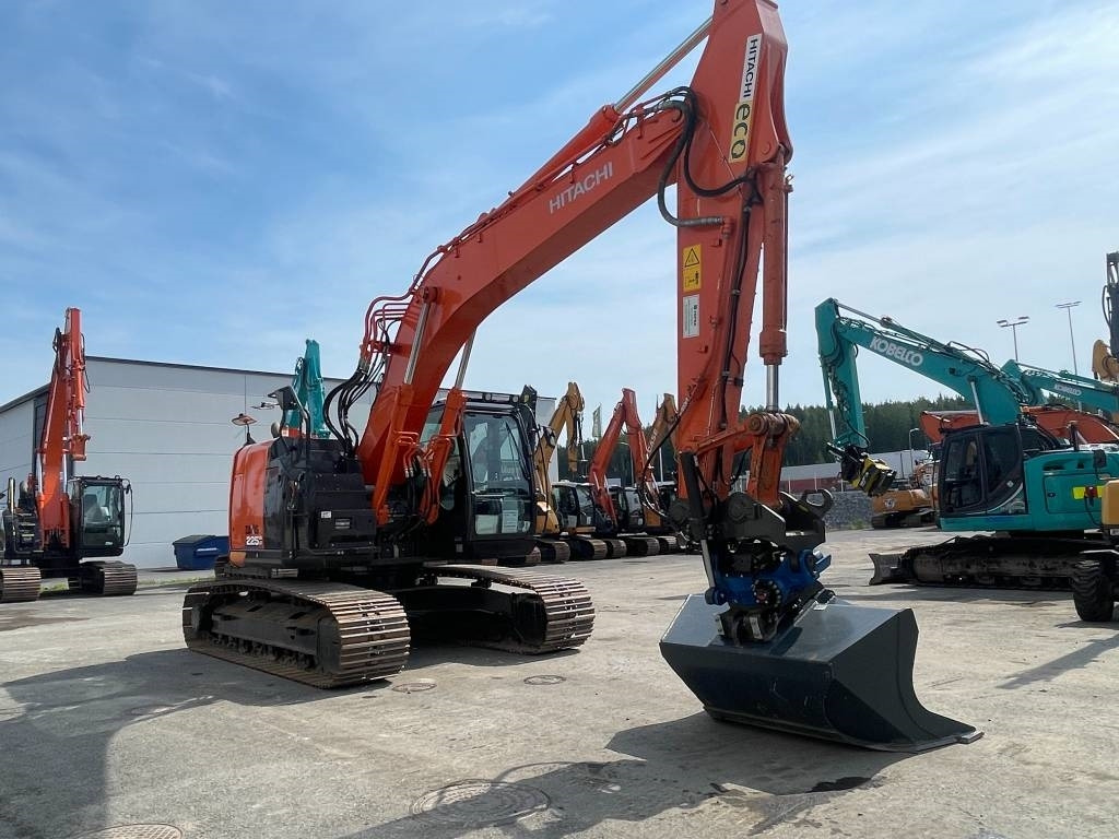 Hitachi ZX225USLC-6 PYÖRITTÄJÄLLÄ  lizingą Hitachi ZX225USLC-6 PYÖRITTÄJÄLLÄ: foto 6