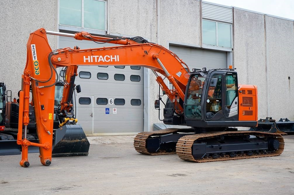Hitachi ZX225USLC-6 - Vikšrinis ekskavatorius: foto 2 Hitachi ZX225USLC-6 - Vikšrinis ekskavatorius: foto 2
