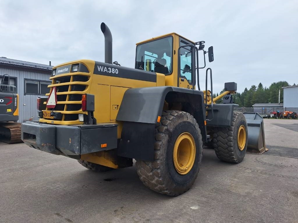 Ratinis krautuvas Komatsu WA 380-3A: foto 6