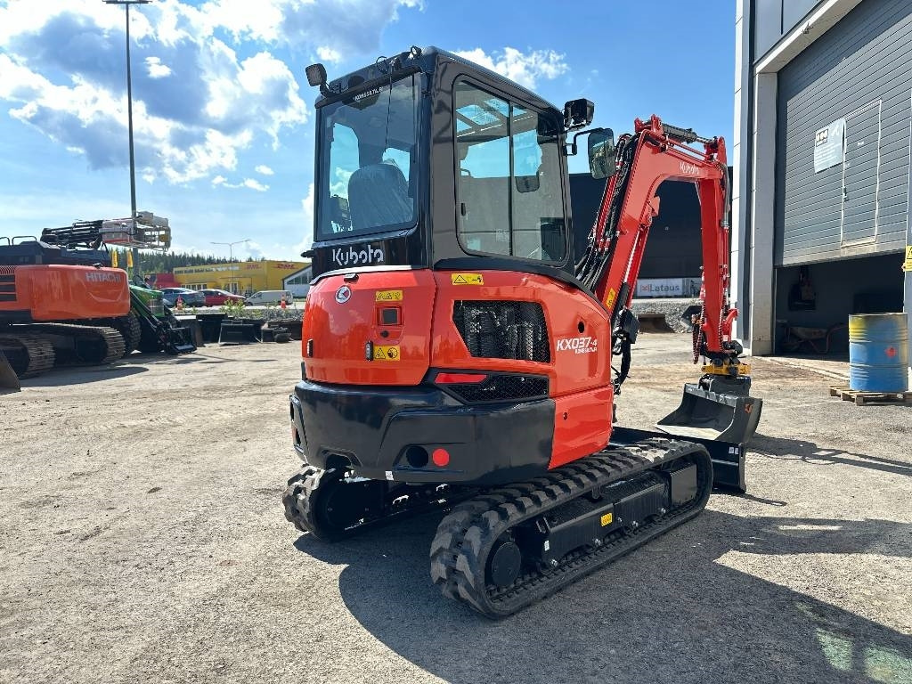 Kubota KX037-4 PYÖRITTÄJÄLLÄ - Mini ekskavatorius: foto 4 Kubota KX037-4 PYÖRITTÄJÄLLÄ - Mini ekskavatorius: foto 4