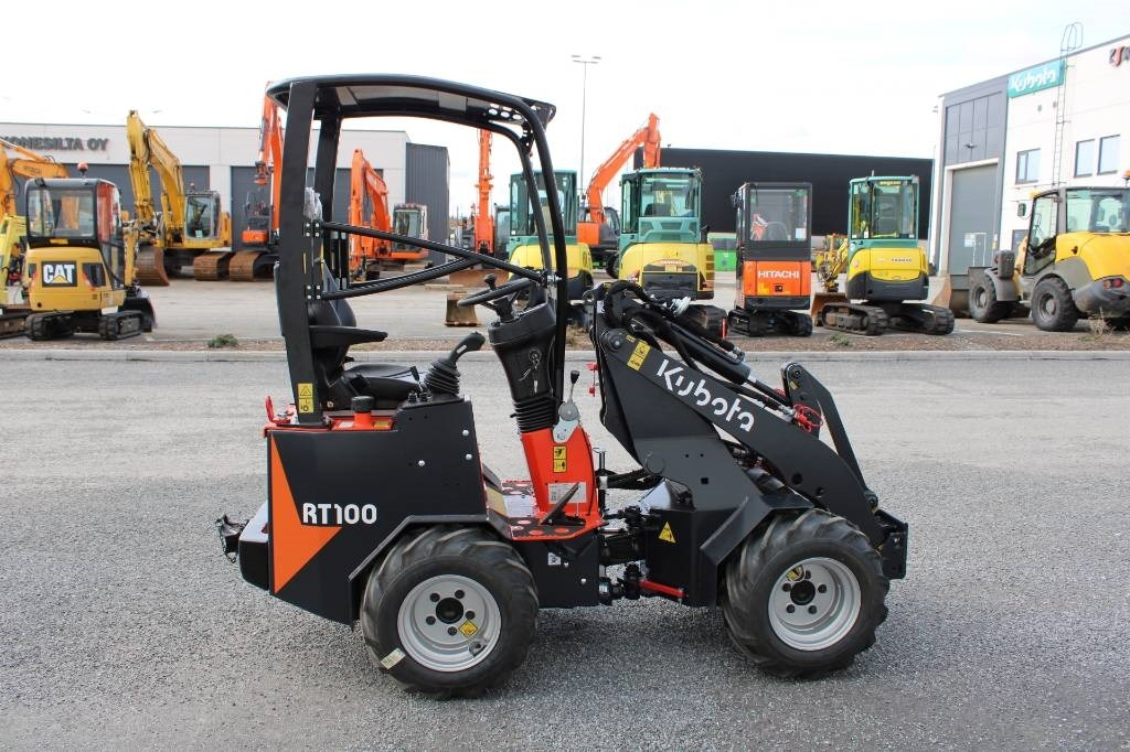 Kubota RT100-2 UUSI - Šarnyrinis krautuvas: foto 5 Kubota RT100-2 UUSI - Šarnyrinis krautuvas: foto 5