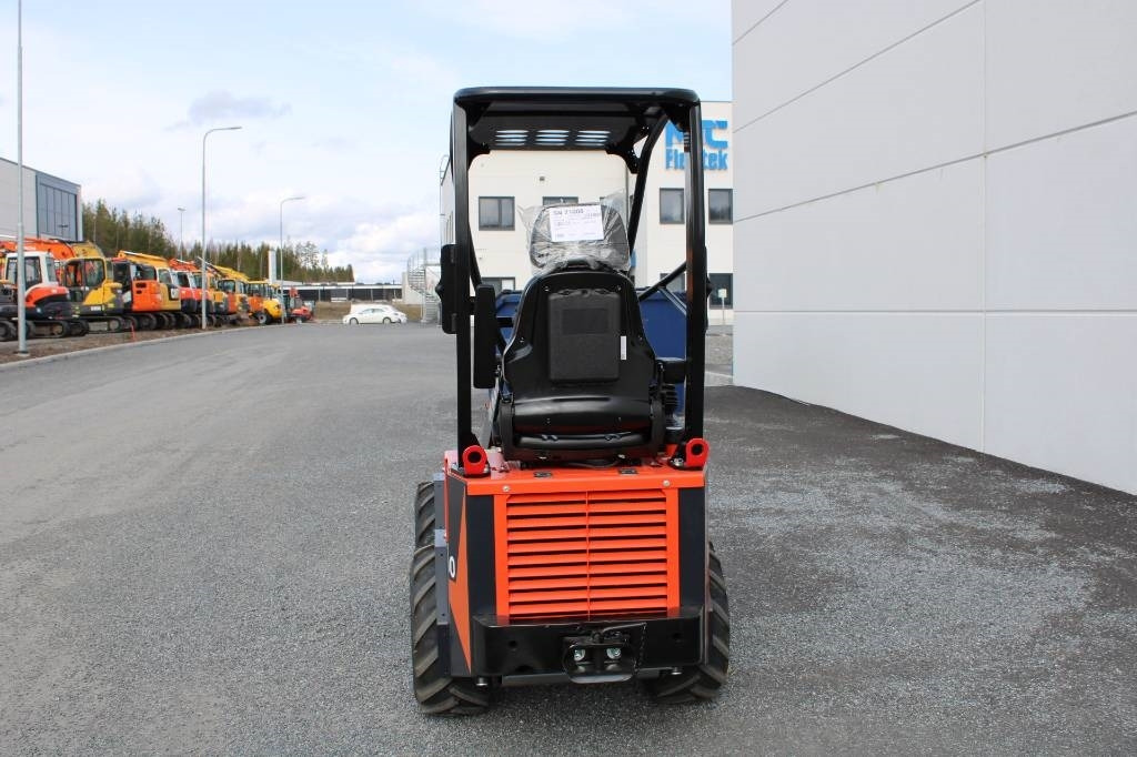 Kubota RT100-2 UUSI - Šarnyrinis krautuvas: foto 3 Kubota RT100-2 UUSI - Šarnyrinis krautuvas: foto 3