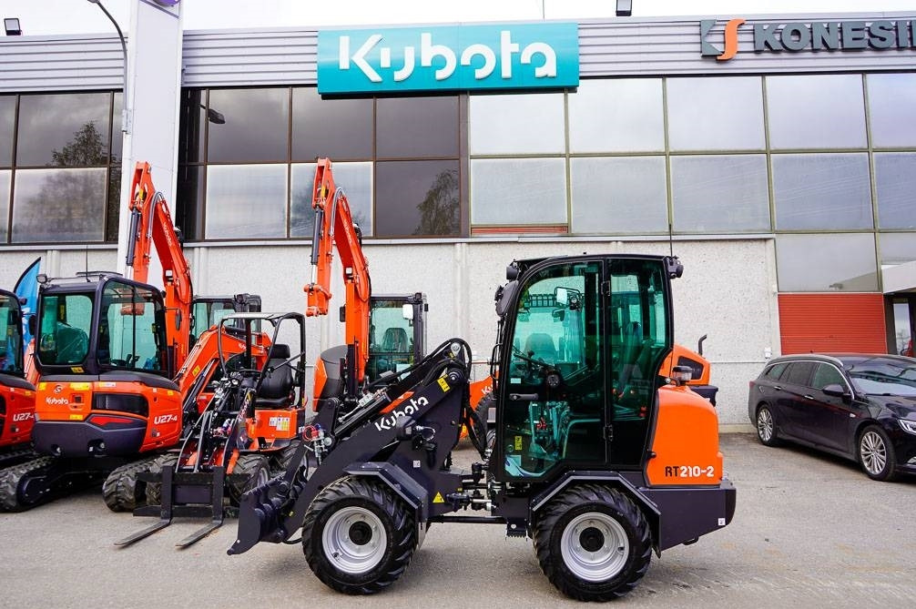 Kubota RT210-2 UUSI - Šarnyrinis krautuvas: foto 1 Kubota RT210-2 UUSI - Šarnyrinis krautuvas: foto 1