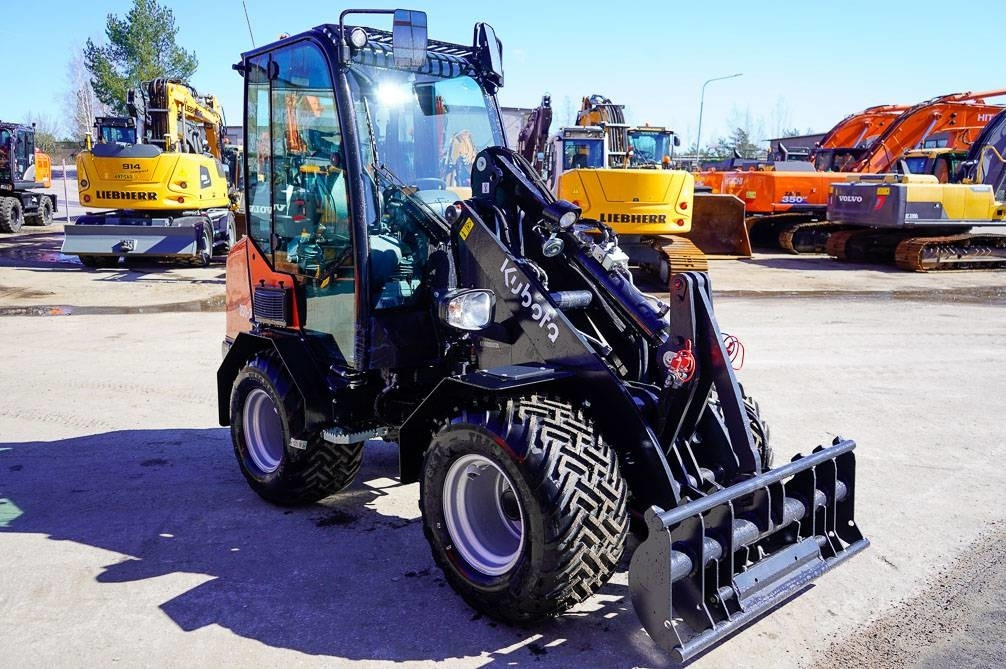 Kubota RT250-2 UUSI KONE! - Šarnyrinis krautuvas: foto 5 Kubota RT250-2 UUSI KONE! - Šarnyrinis krautuvas: foto 5