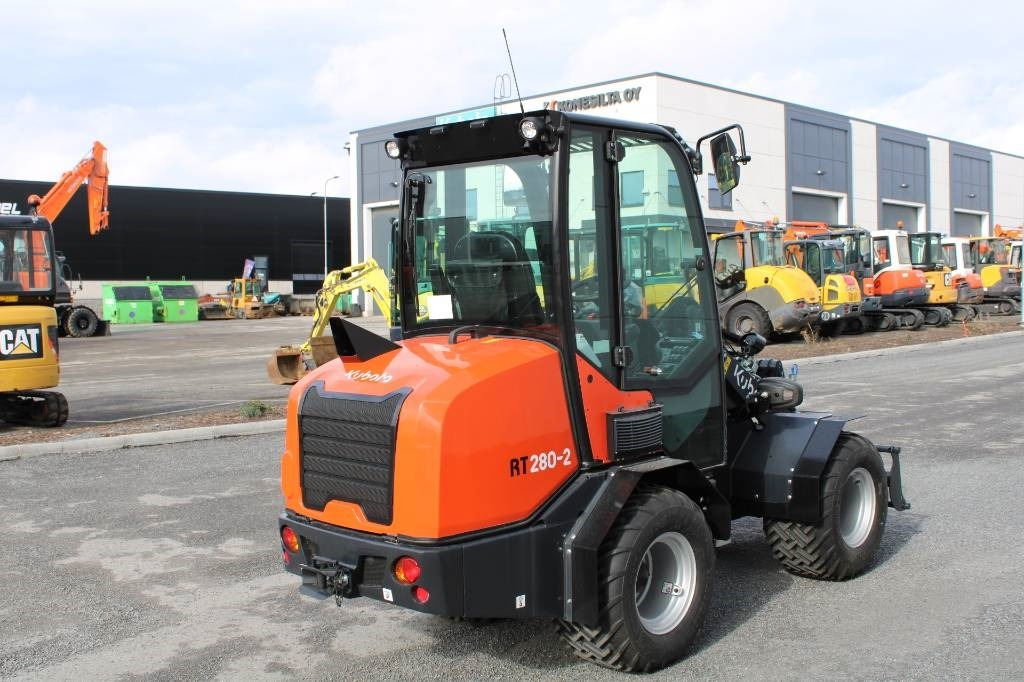 Kubota RT280-2 UUSI - Šarnyrinis krautuvas: foto 4 Kubota RT280-2 UUSI - Šarnyrinis krautuvas: foto 4