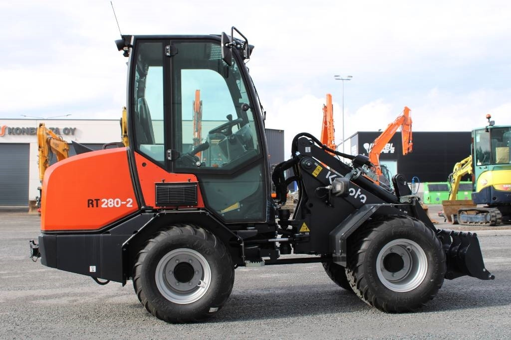 Kubota RT280-2 UUSI - Šarnyrinis krautuvas: foto 5 Kubota RT280-2 UUSI - Šarnyrinis krautuvas: foto 5
