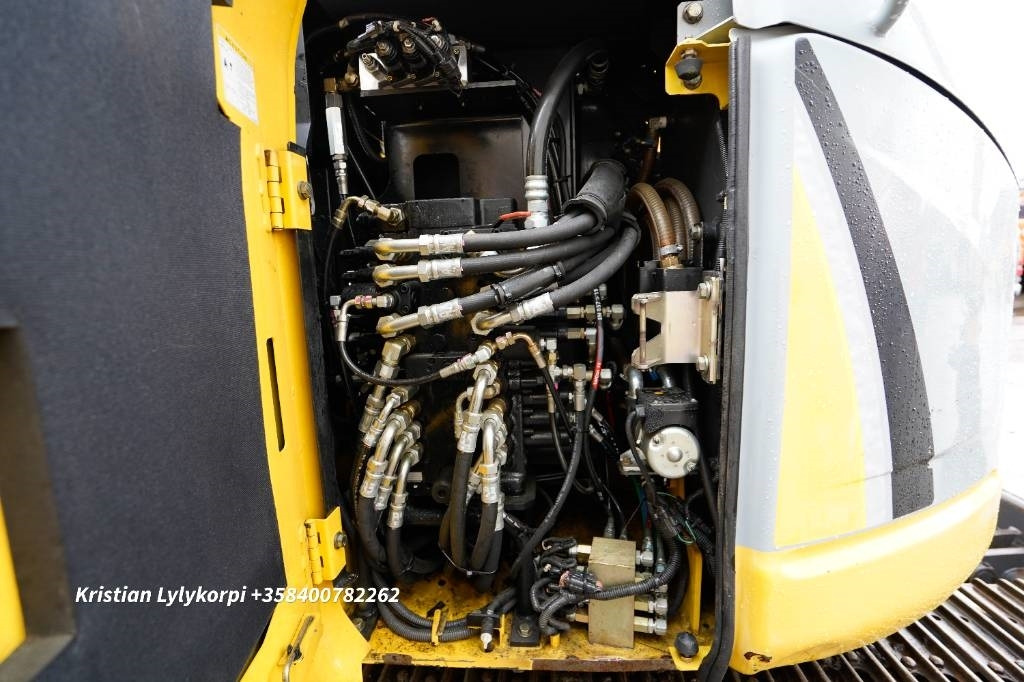 Mini ekskavatorius New Holland E70BSR ENGCON PIHDEILLÄ: foto 18