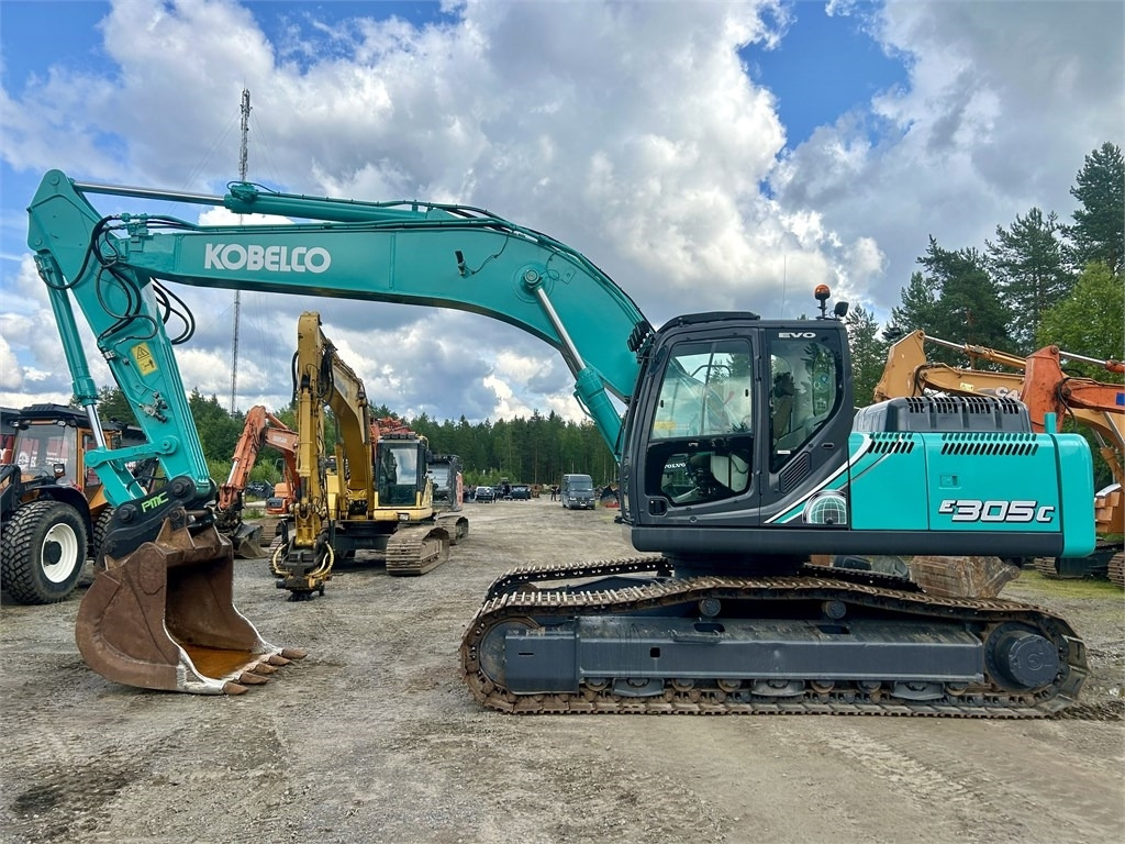 New Holland Kobelco E305C EVO - Vikšrinis ekskavatorius: foto 1 New Holland Kobelco E305C EVO - Vikšrinis ekskavatorius: foto 1