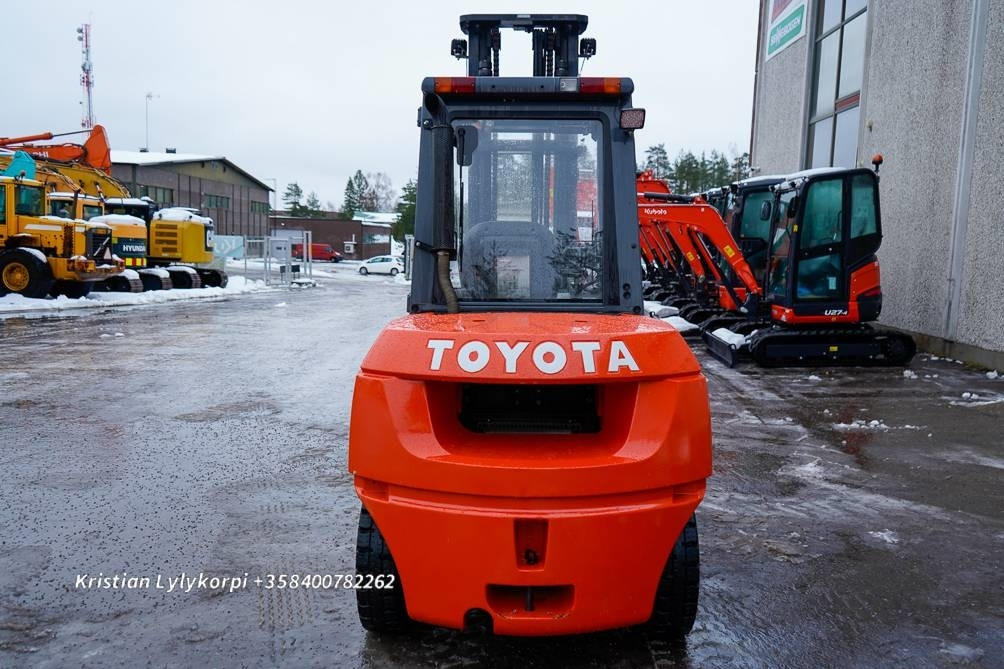 Toyota 42-7DA50 - Dyzelinis krautuvas: foto 4 Toyota 42-7DA50 - Dyzelinis krautuvas: foto 4