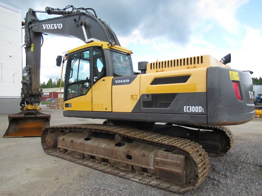 Volvo EC300DL PYÖRITTÄJÄLLÄ  - Vikšrinis ekskavatorius: foto 3 Volvo EC300DL PYÖRITTÄJÄLLÄ  - Vikšrinis ekskavatorius: foto 3