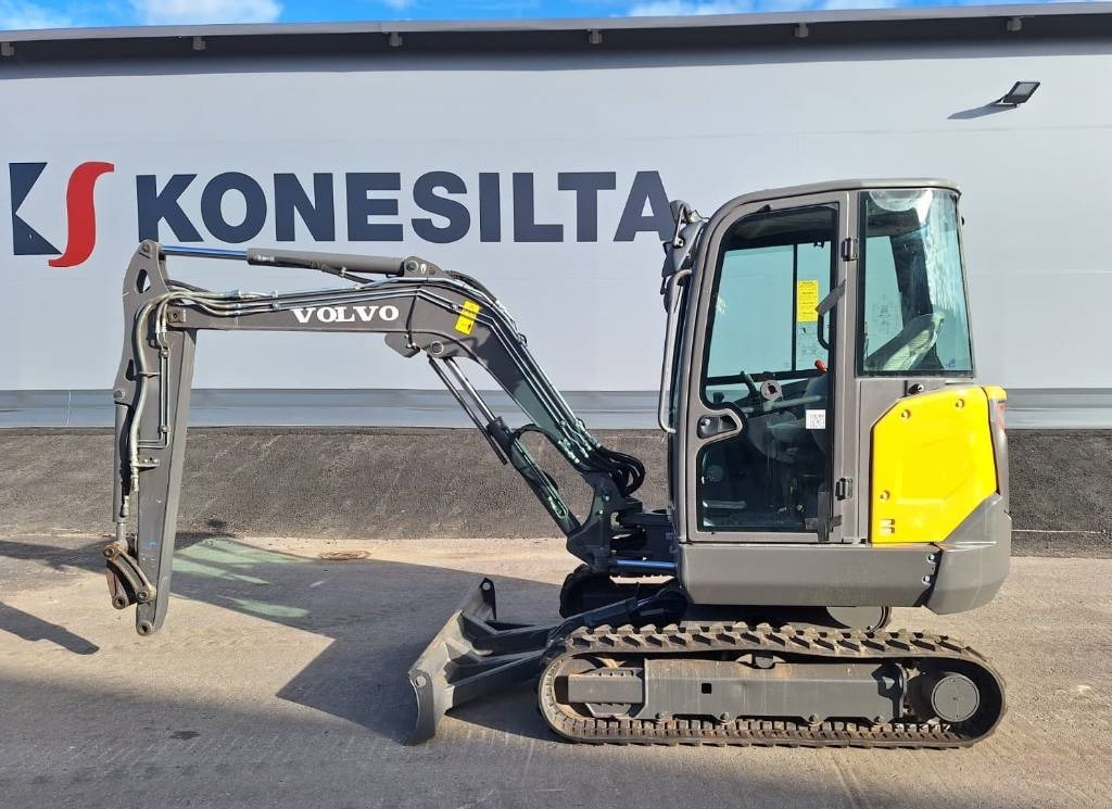 Volvo EC35D HIENO KUNTO - Mini ekskavatorius: foto 1 Volvo EC35D HIENO KUNTO - Mini ekskavatorius: foto 1