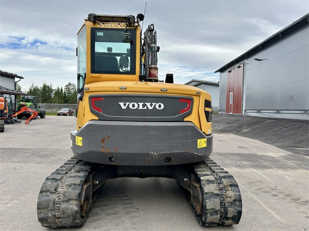 Volvo ECR88D + TYÖLAITTEET - Mini ekskavatorius: foto 3 Volvo ECR88D + TYÖLAITTEET - Mini ekskavatorius: foto 3