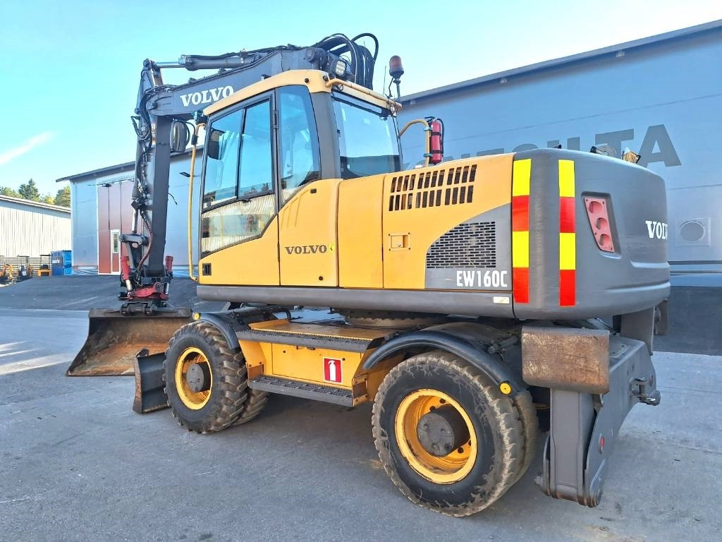 Volvo EW160C PYÖRITTÄJÄLLÄ - Ratinis ekskavatorius: foto 2 Volvo EW160C PYÖRITTÄJÄLLÄ - Ratinis ekskavatorius: foto 2