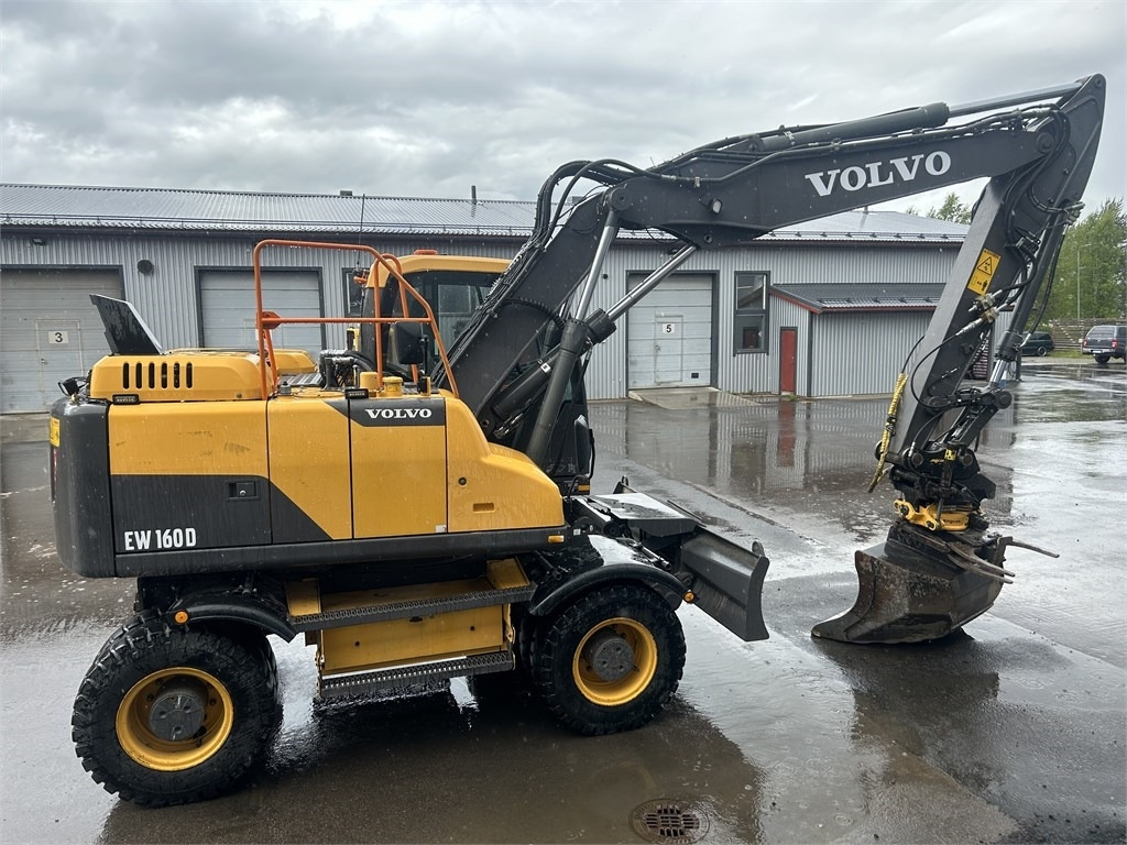 Volvo EW160D PYÖRITTÄJÄLLÄ - Ratinis ekskavatorius: foto 5 Volvo EW160D PYÖRITTÄJÄLLÄ - Ratinis ekskavatorius: foto 5