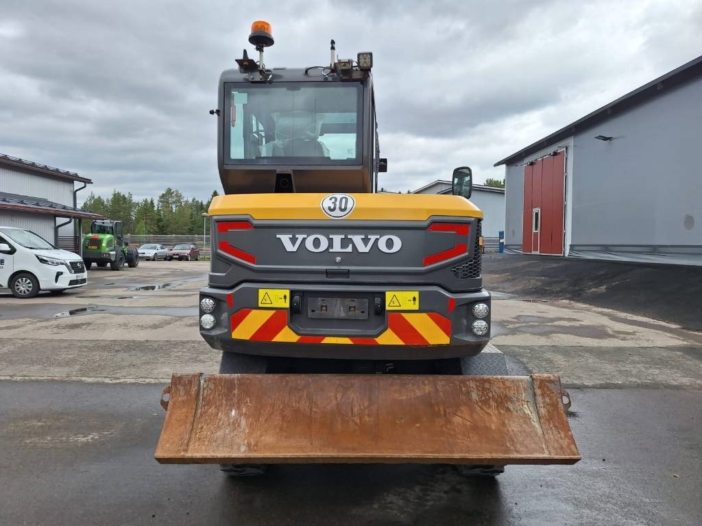 Volvo EW60E VÄHÄN AJETTU - Ratinis ekskavatorius: foto 3 Volvo EW60E VÄHÄN AJETTU - Ratinis ekskavatorius: foto 3