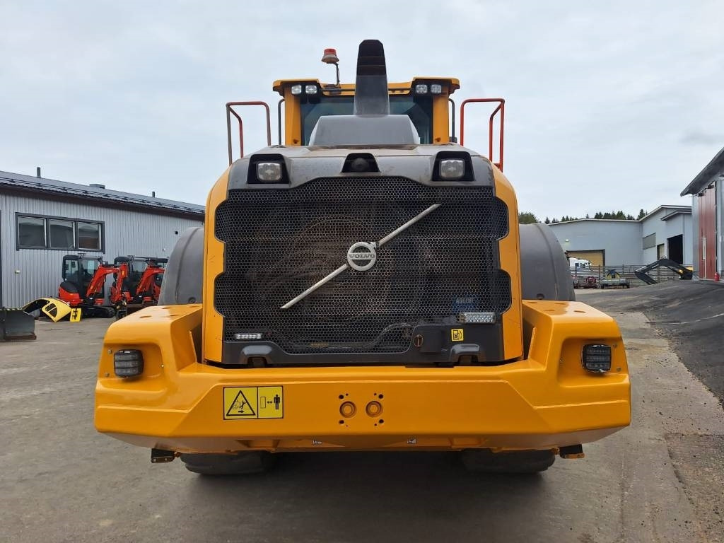 Volvo L110H MYYTY! SOLD! LONG BOOM, VAAKA, YM - Ratinis krautuvas: foto 4 Volvo L110H MYYTY! SOLD! LONG BOOM, VAAKA, YM - Ratinis krautuvas: foto 4