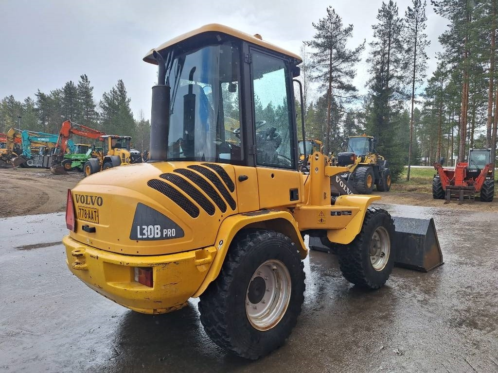 Volvo L30B AURALLA - Ratinis krautuvas: foto 4 Volvo L30B AURALLA - Ratinis krautuvas: foto 4