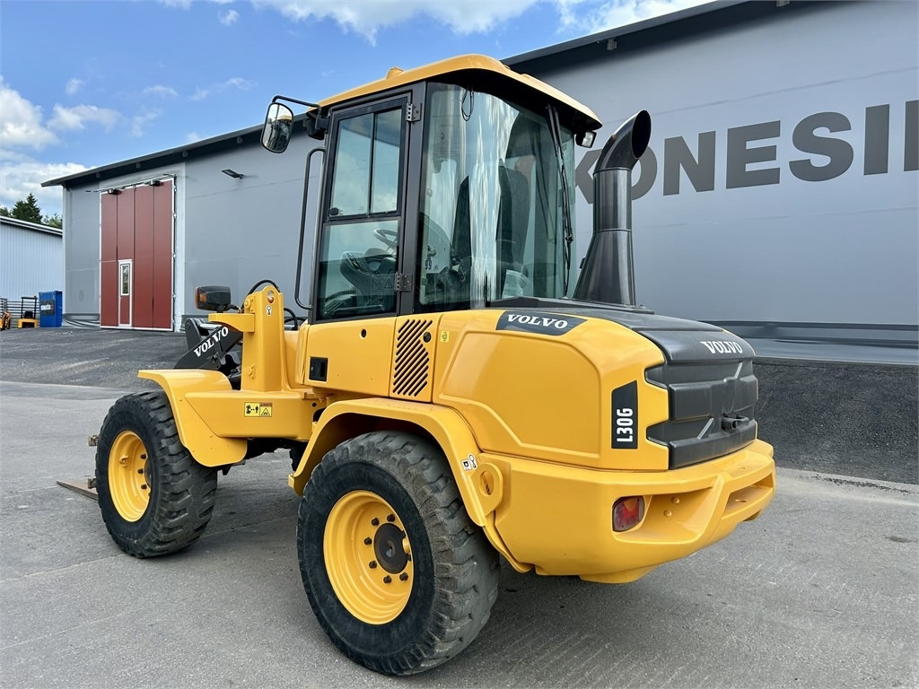 Volvo L30G TRUKKIPIIKEILLÄ - Ratinis krautuvas: foto 2 Volvo L30G TRUKKIPIIKEILLÄ - Ratinis krautuvas: foto 2