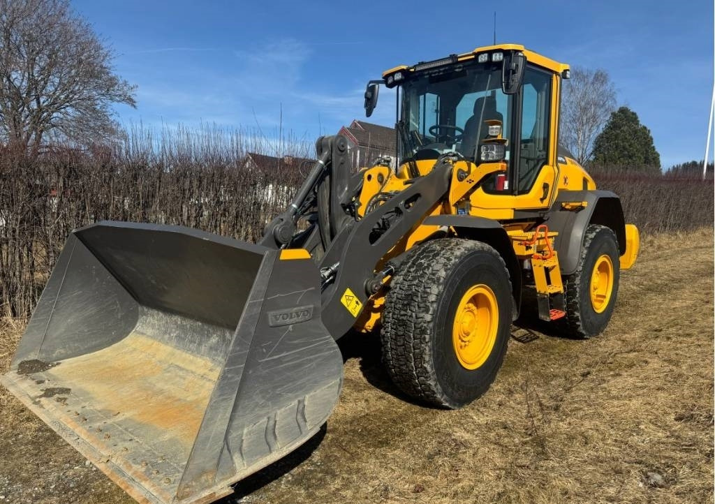 Volvo L70H2 - Ratinis krautuvas: foto 1 Volvo L70H2 - Ratinis krautuvas: foto 1