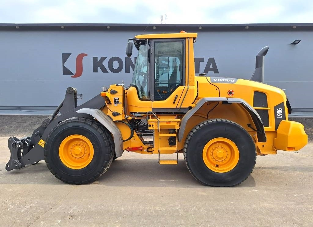 Volvo L90G RASVARI, YM. - Ratinis krautuvas: foto 1 Volvo L90G RASVARI, YM. - Ratinis krautuvas: foto 1