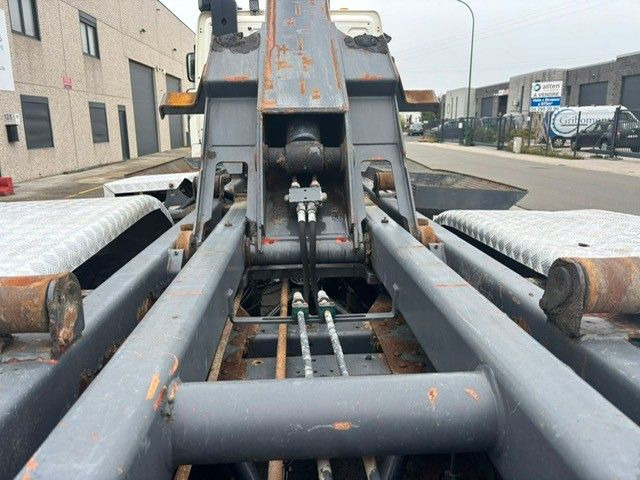 DAF CF85-410. 6x2. EU5. Retarder. - Hook-lift sunkvežimis: foto 4 DAF CF85-410. 6x2. EU5. Retarder. - Hook-lift sunkvežimis: foto 4