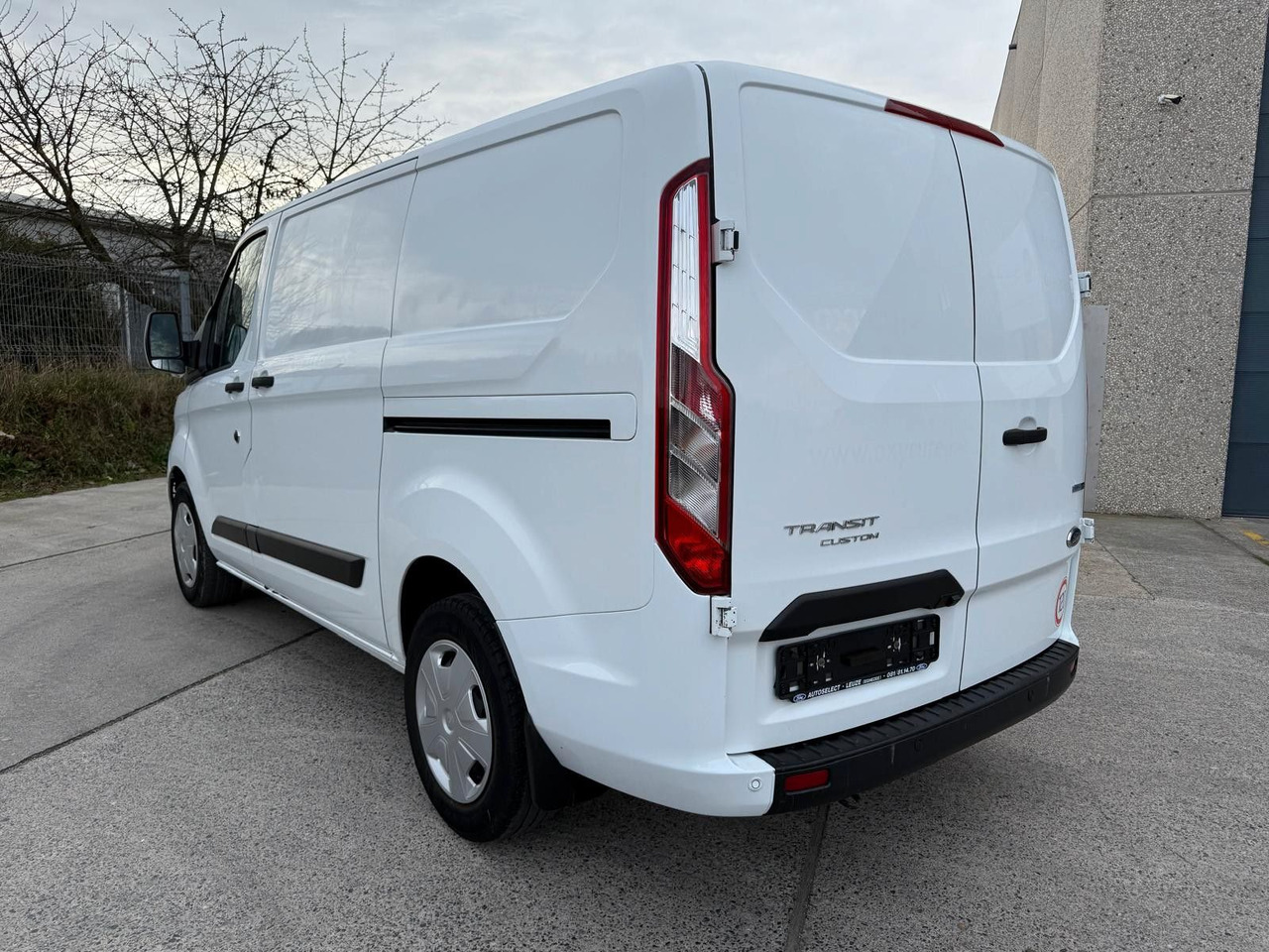 Ford Transit Custom 2.0TDCI. Klima. Navi. Tempomat. - Mažas furgonas: foto 4 Ford Transit Custom 2.0TDCI. Klima. Navi. Tempomat. - Mažas furgonas: foto 4