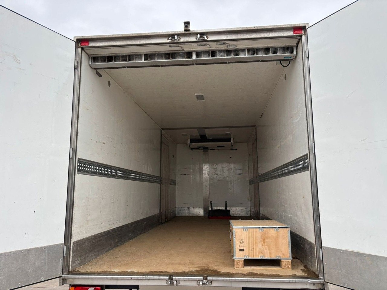 Volvo FL 250. Carrier Supra -20°. EU5. Motor Defekt. - Refrižeratorius sunkvežimis: foto 4 Volvo FL 250. Carrier Supra -20°. EU5. Motor Defekt. - Refrižeratorius sunkvežimis: foto 4