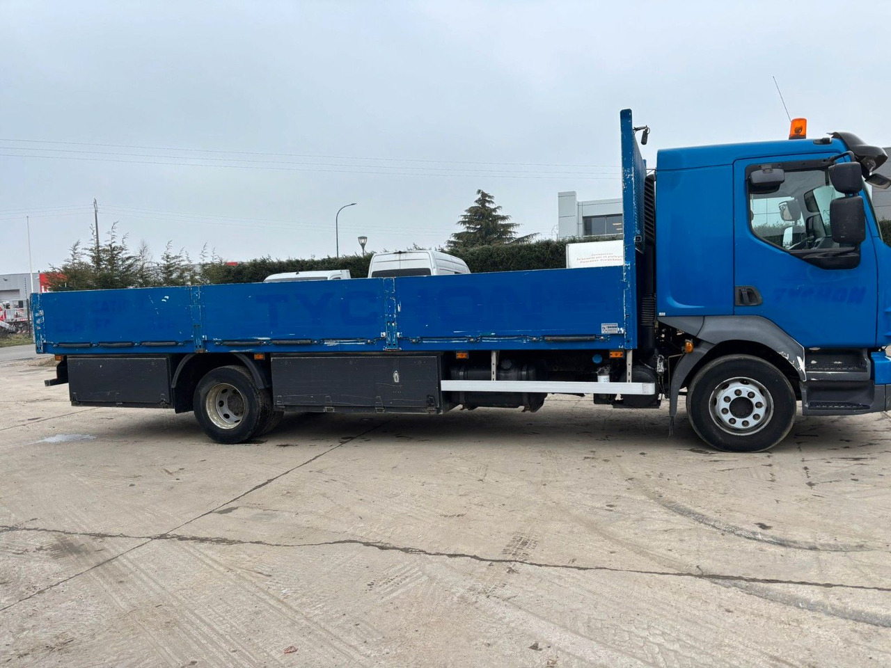 Volvo FL7-240. Pritsche 6.80m. EU5. - Platforminis/ Bortinis sunkvežimis: foto 3 Volvo FL7-240. Pritsche 6.80m. EU5. - Platforminis/ Bortinis sunkvežimis: foto 3