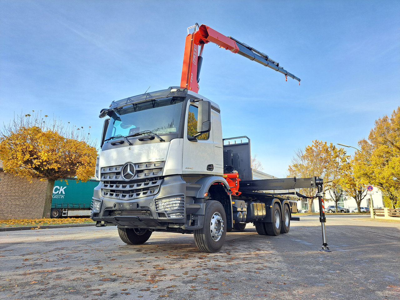 MERCEDES-BENZ AROCS 3340 CRANE FASSI F245 FLATBED TWISTLOCK EURO 3 - Platforminis/ Bortinis sunkvežimis, Sunkvežimis su kranu: foto 1 MERCEDES-BENZ AROCS 3340 CRANE FASSI F245 FLATBED TWISTLOCK EURO 3 - Platforminis/ Bortinis sunkvežimis, Sunkvežimis su kranu: foto 1